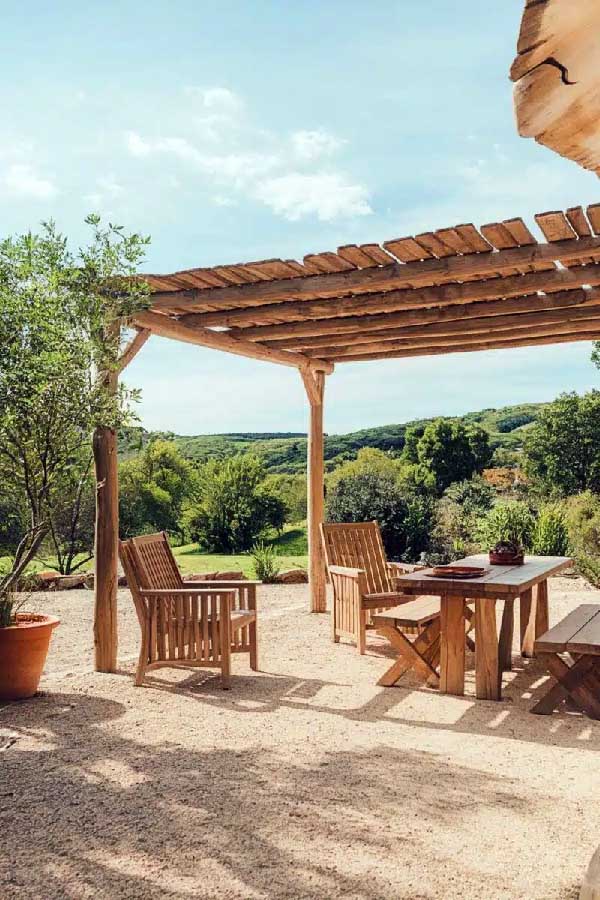 Pergola Lounge Garden Setup