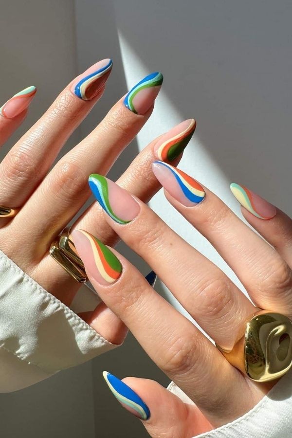 Swirly Nail Styles That Rule For July