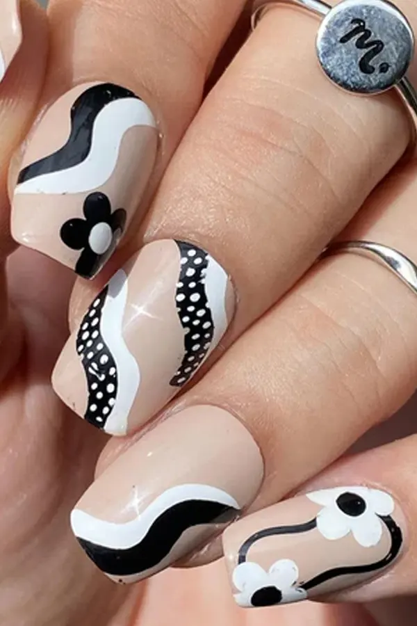 Abstract Black and White Nails
