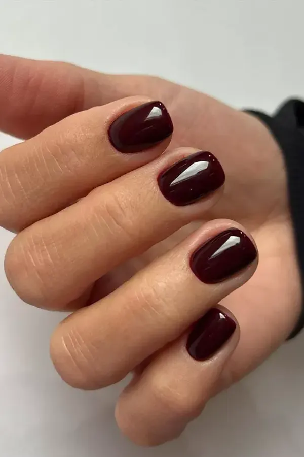 Almost Black Red Mani