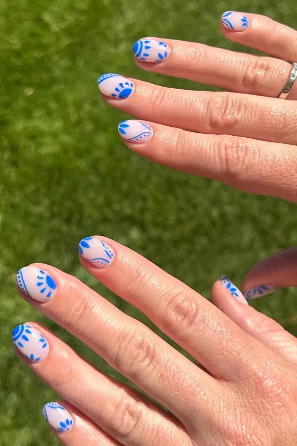 Blue Painted Nails Idea