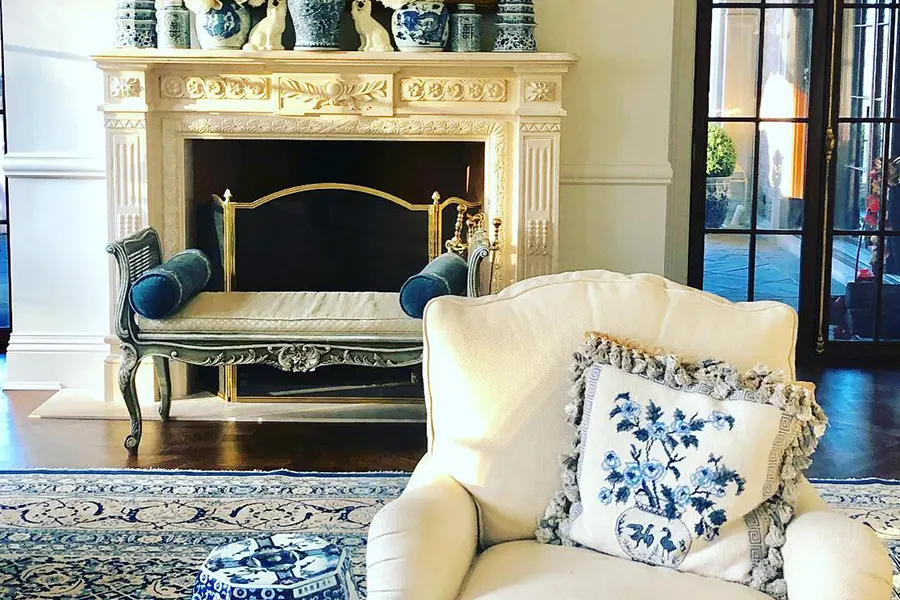 Blue White Chair for Daily Escape