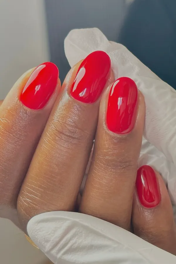 Chili Curve Nails