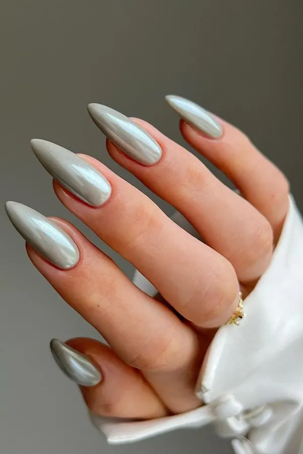 Cloudy Chrome Mood