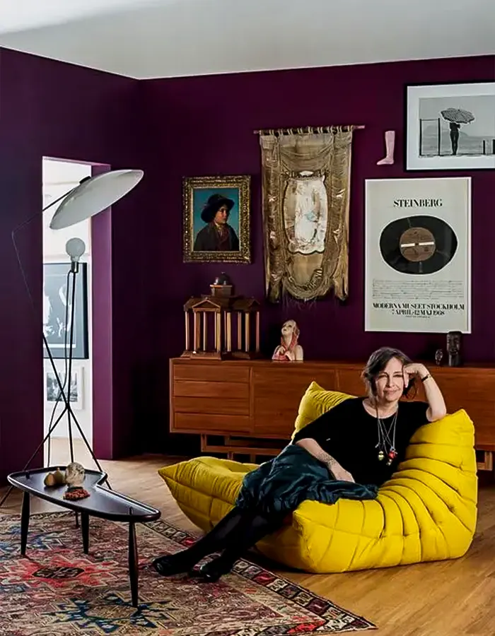 Colorful Living Room With Purple Style