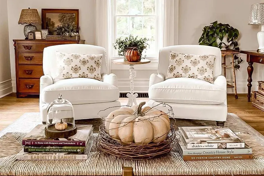 Cozy Fall-Inspired Farmhouse Decor
