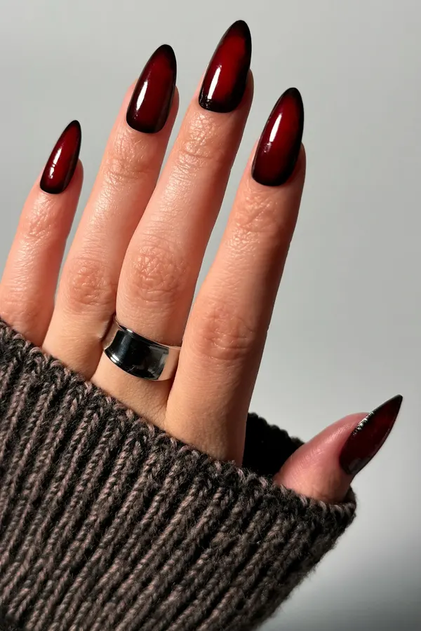 Dark Sydney Sweeney Inspo Nails