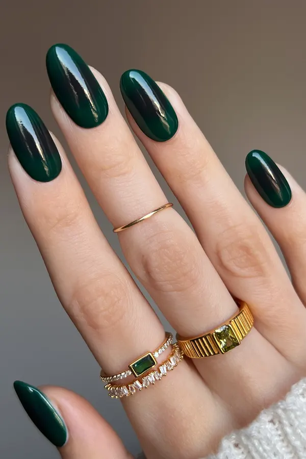 Deep Green Aura Nails