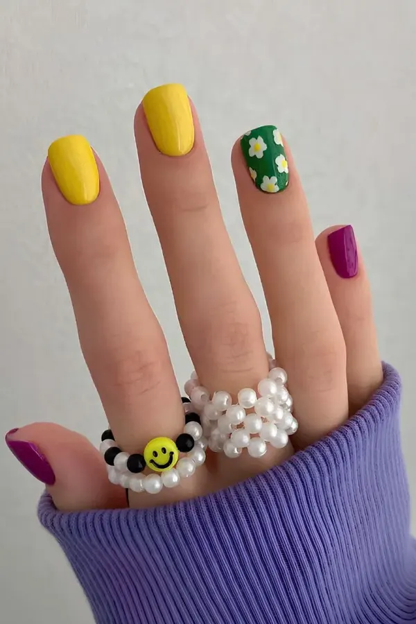 Festival Floral Nails