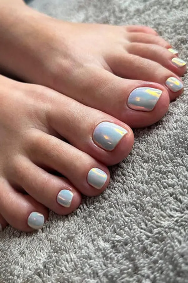 Iridescent Shine Toes