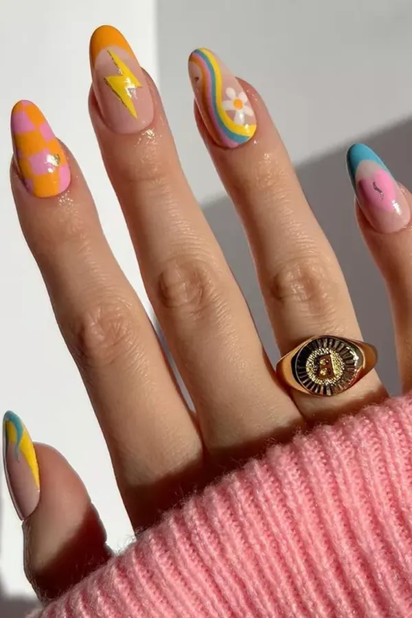 Mismatched Retro Daisies