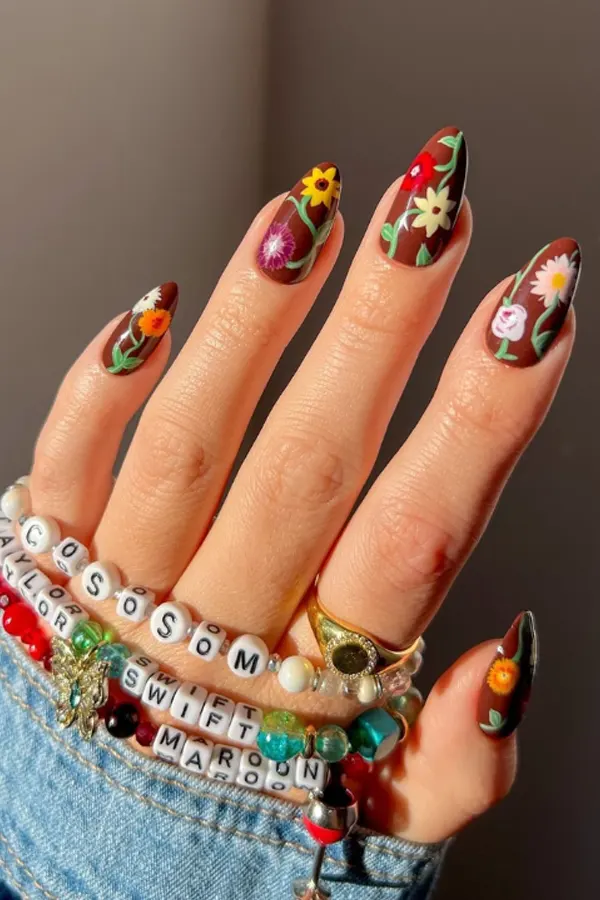 Moody Floral Fingertips