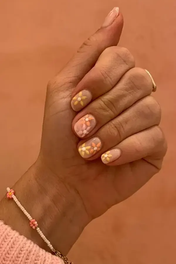 Peachy Summer Daisies
