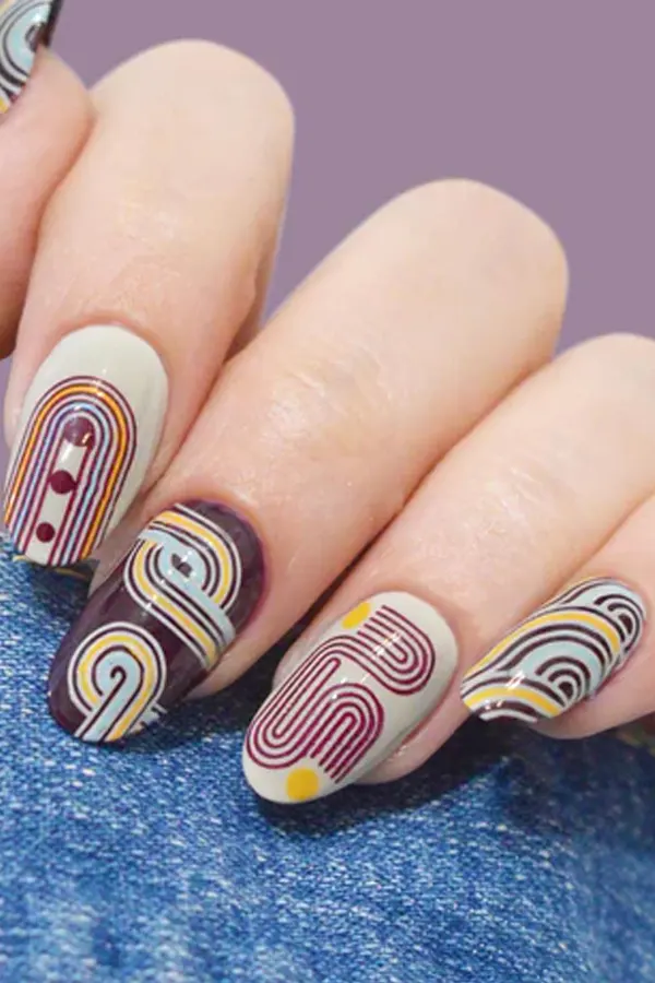 Retro Groove Nails