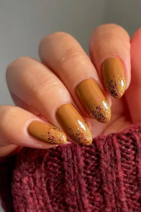Shinning Cinnamon Latte Nails