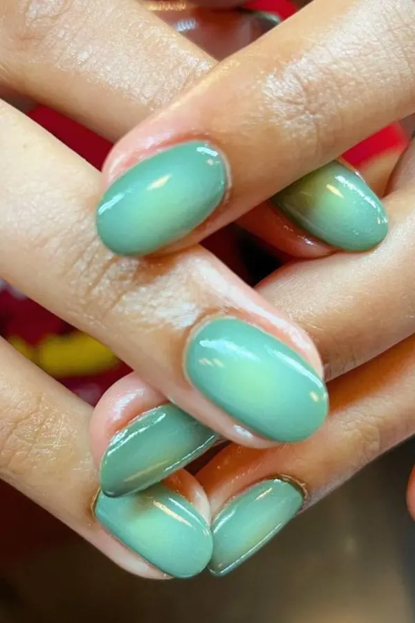 Soft Gradient Mani Art