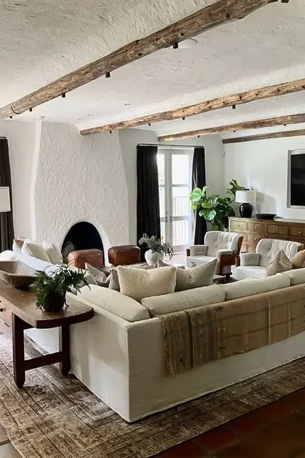Spanish Farmhouse with Inviting Warmth