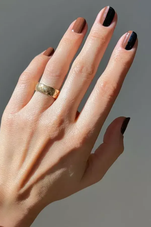 Two-Tone Mocha Nails