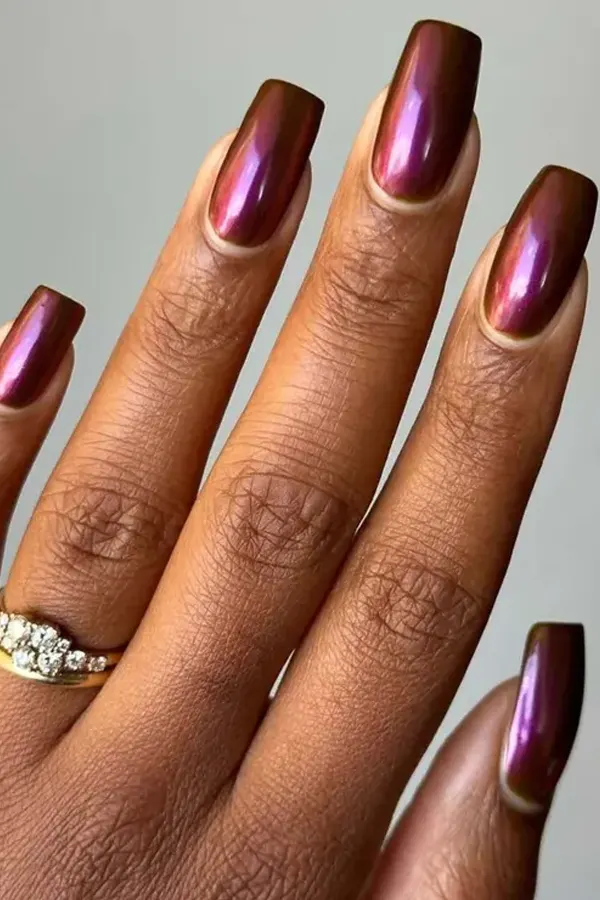 Cherry Cola Nails With a Glossy Finish That Looks Delicious