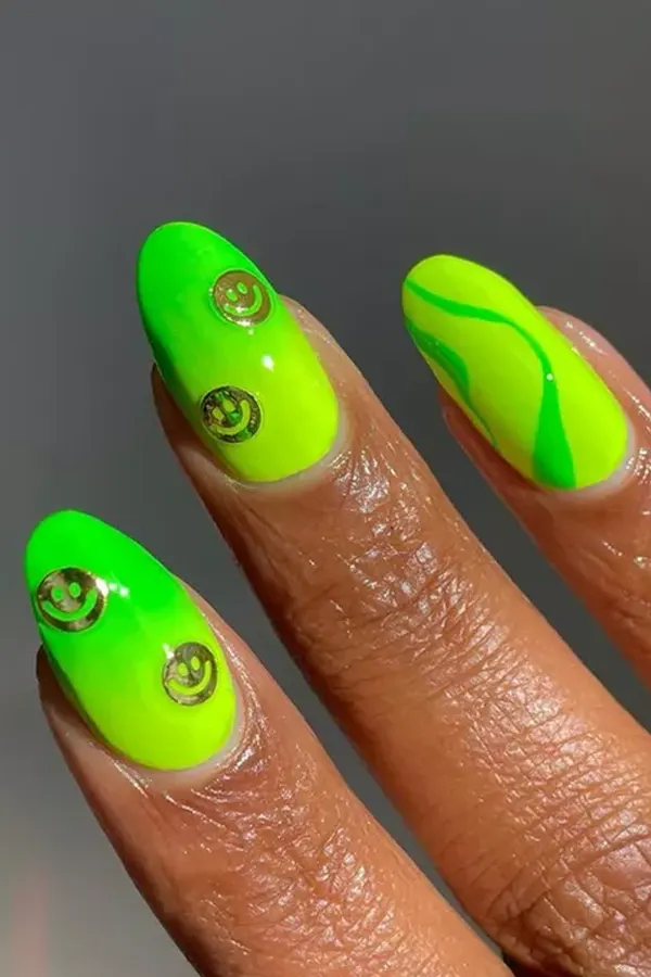 Smiley Green Nails Design