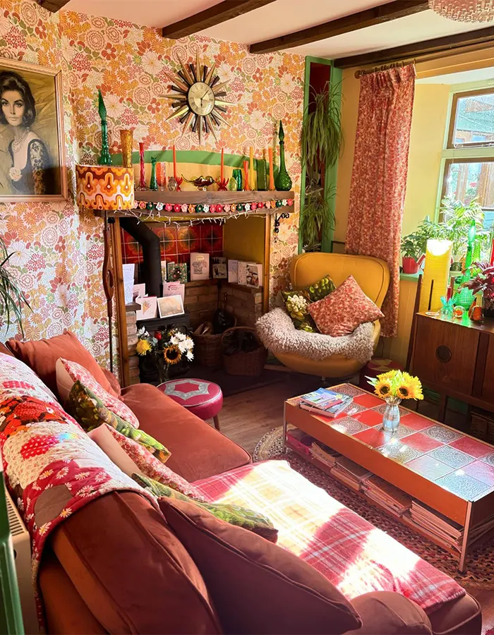 Warm Light in a Cozy Vintage Living Room